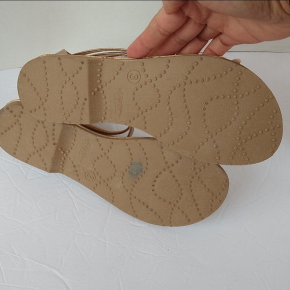 Litmus slip on gold rose girl flat sandals size 3 - Picture 9 of 10